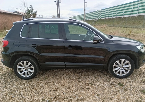 Volkswagen Tiguan cena 29900 przebieg: 302000, rok produkcji 2009 z Woźniki małe 46